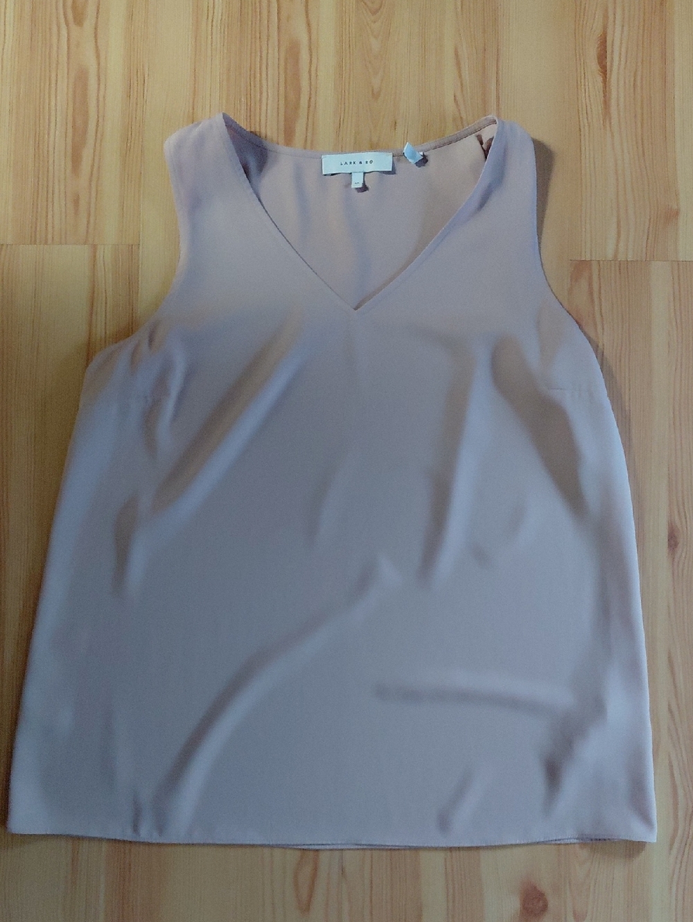 Lark & Ro V-Neck Sleeveless blouse - Dusty Rose